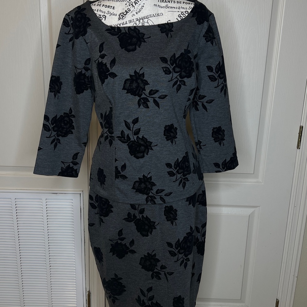 White House Black Market Gray Knit Top